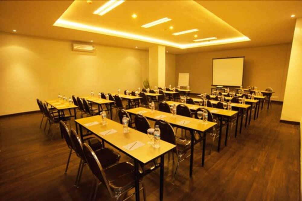 Idoop Hotel By Prasanthi Mataram Ngoại thất bức ảnh