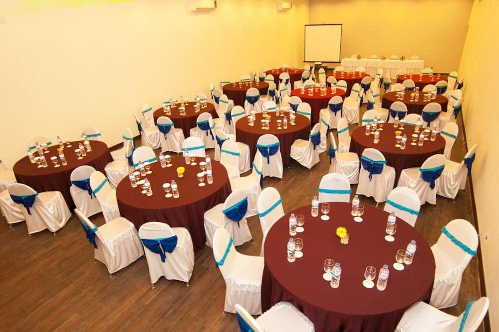Idoop Hotel By Prasanthi Mataram Ngoại thất bức ảnh